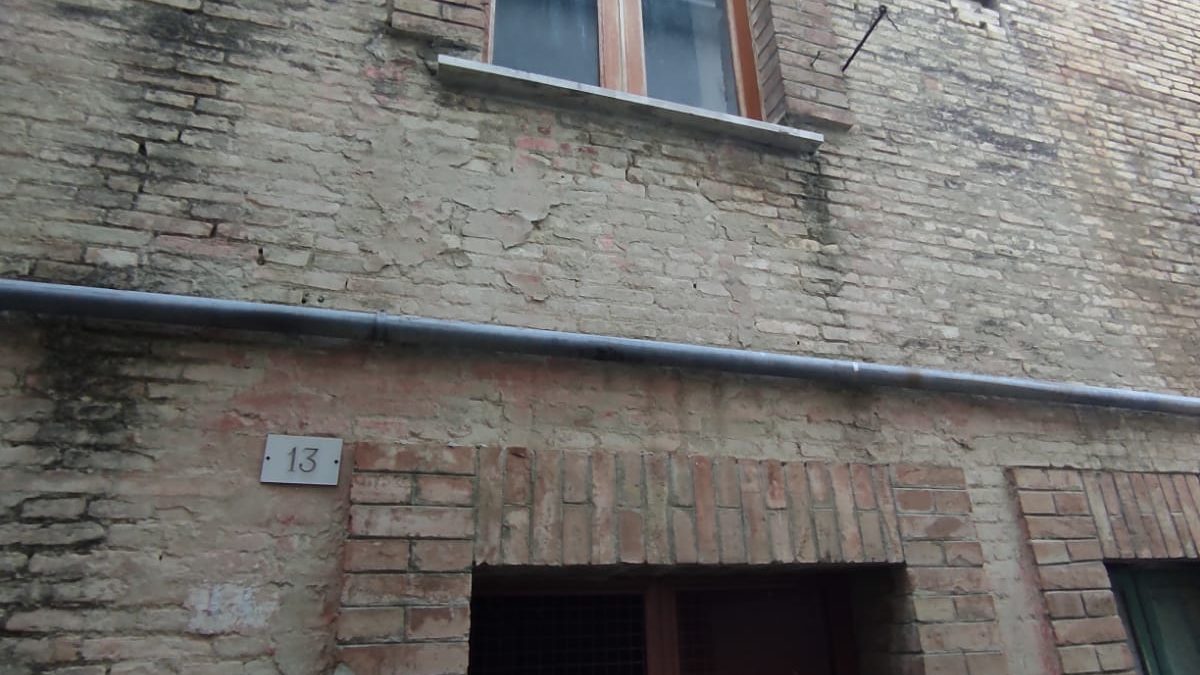 casa-23-vico-vii-duomo-01